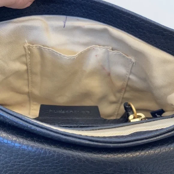 alexisuospny Black Leather Small Bag with Gold - Picture 10 of 10